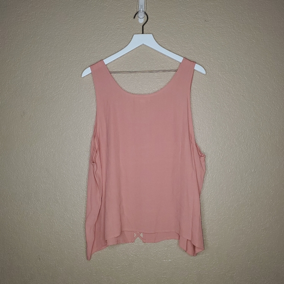 Spring tank top - Picture 2 of 3